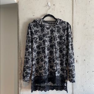 Black and Gray Floral Detail Hooded Top | Size M